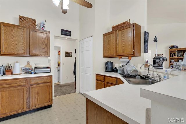 16328 Hampden Place, Florissant, MO 63034