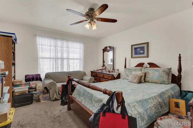 16328 Hampden Place, Florissant, MO 63034