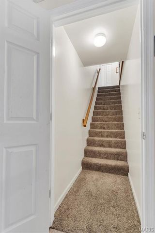 16328 Hampden Place, Florissant, MO 63034