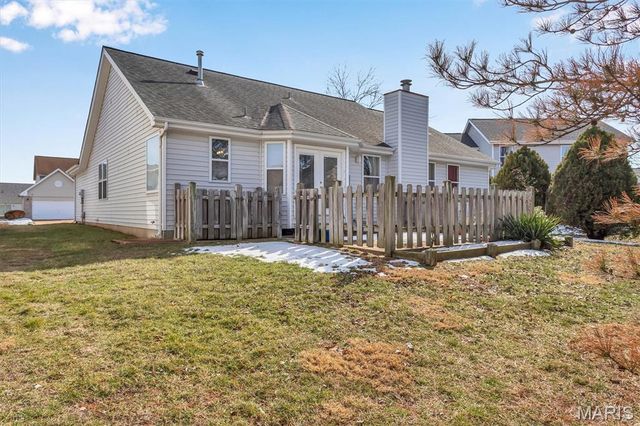 16328 Hampden Place, Florissant, MO 63034