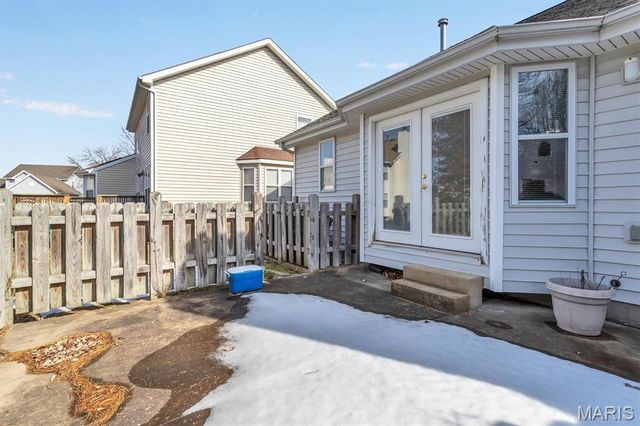 16328 Hampden Place, Florissant, MO 63034