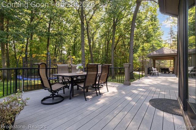 2157 Canterwood, Highland, MI 48357