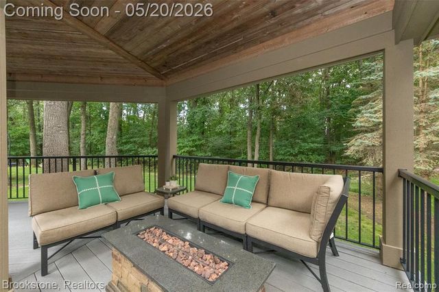 2157 Canterwood, Highland, MI 48357