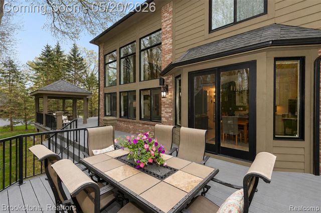 2157 Canterwood, Highland, MI 48357