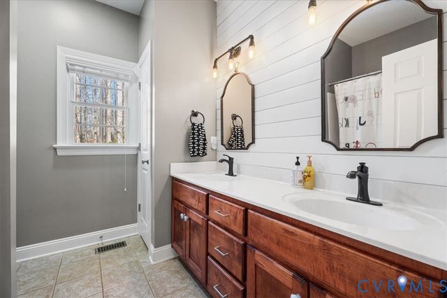 2792 E Maple Grove Ln, Powhatan, VA 23139