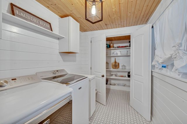 3132 Fishing Ford Rd, Petersburg, TN 37144