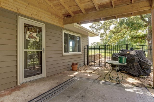 419 Rose Bush Drive, Marshfield, MO 65706