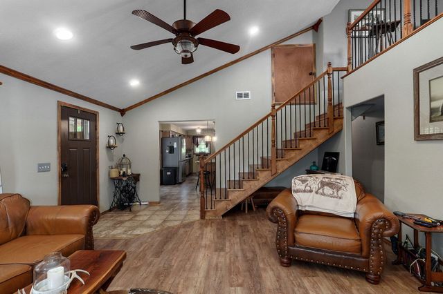 419 Rose Bush Drive, Marshfield, MO 65706