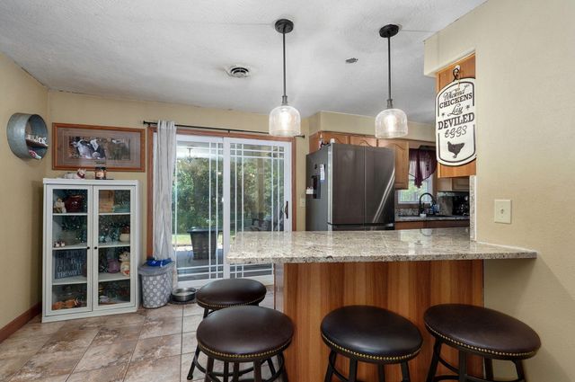 419 Rose Bush Drive, Marshfield, MO 65706