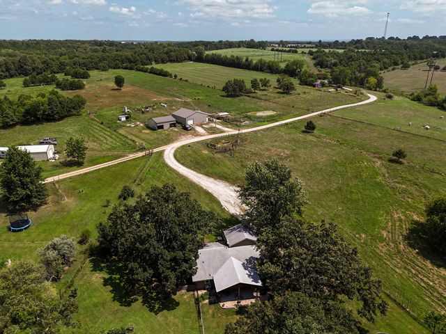 419 Rose Bush Drive, Marshfield, MO 65706