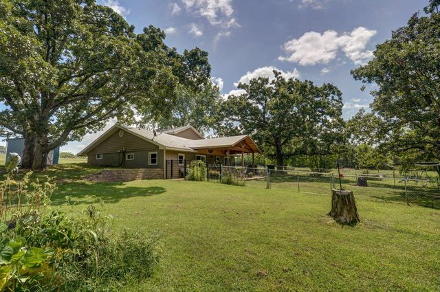 419 Rose Bush Drive, Marshfield, MO 65706