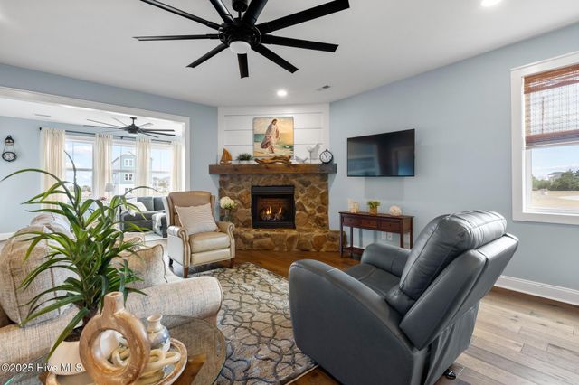 817 Sweetgrass Street, Holly Ridge, NC 28445