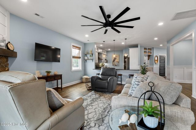 817 Sweetgrass Street, Holly Ridge, NC 28445