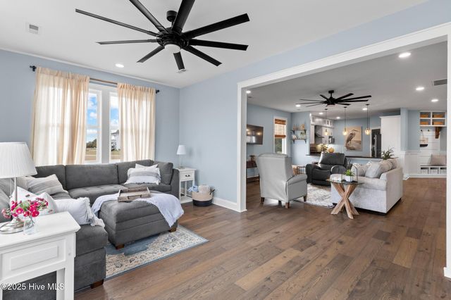 817 Sweetgrass Street, Holly Ridge, NC 28445