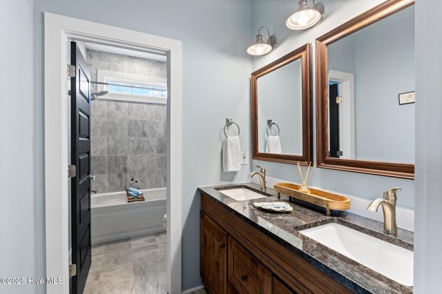 817 Sweetgrass Street, Holly Ridge, NC 28445