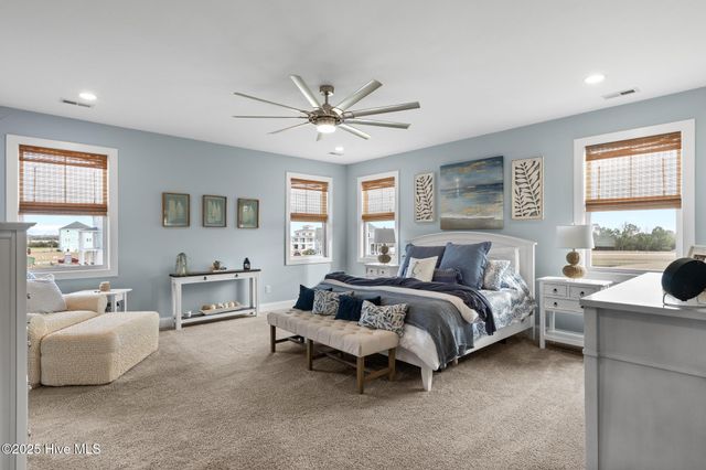 817 Sweetgrass Street, Holly Ridge, NC 28445