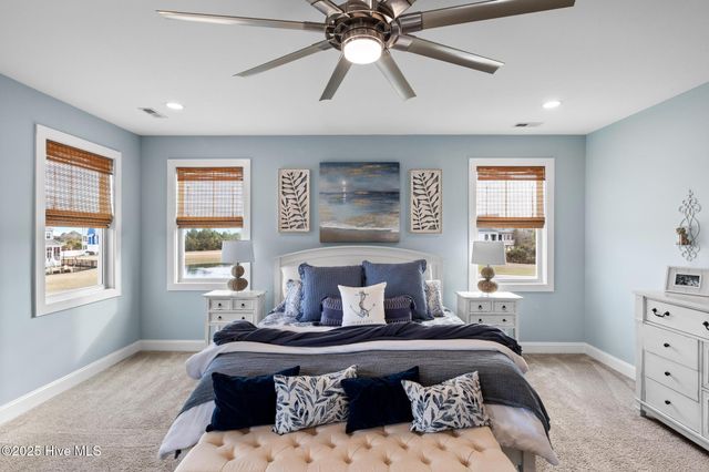 817 Sweetgrass Street, Holly Ridge, NC 28445