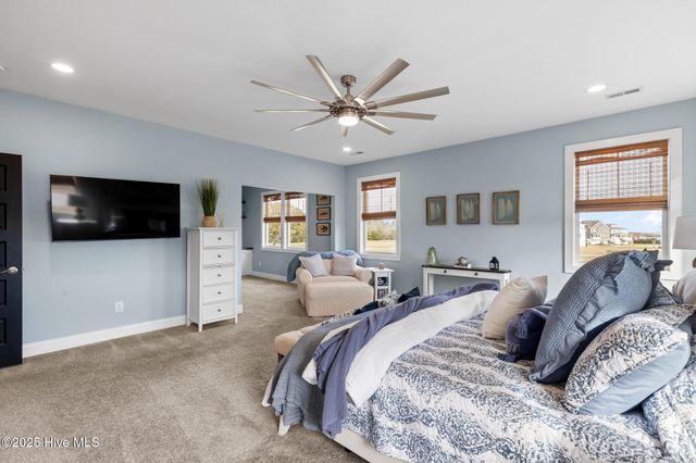 817 Sweetgrass Street, Holly Ridge, NC 28445