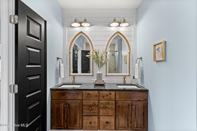 817 Sweetgrass Street, Holly Ridge, NC 28445