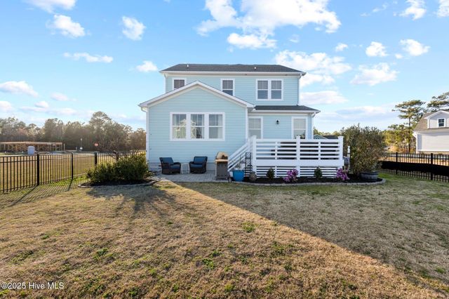 817 Sweetgrass Street, Holly Ridge, NC 28445