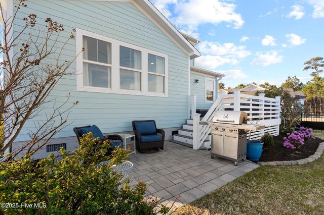 817 Sweetgrass Street, Holly Ridge, NC 28445