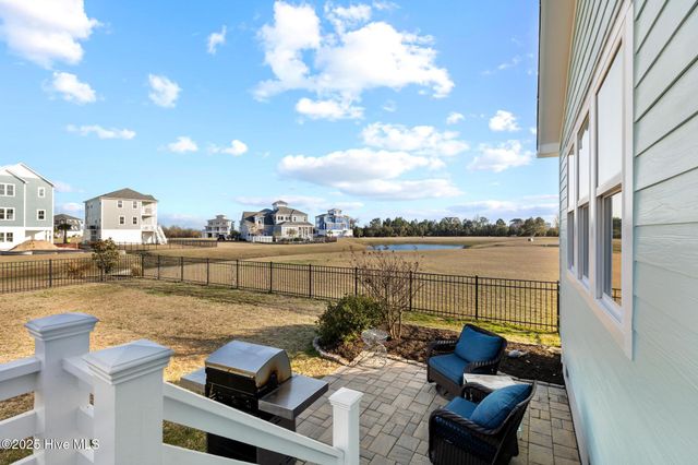 817 Sweetgrass Street, Holly Ridge, NC 28445