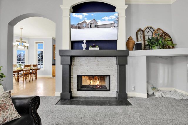 W132N6509 West View COURT, Menomonee Falls, WI 53051