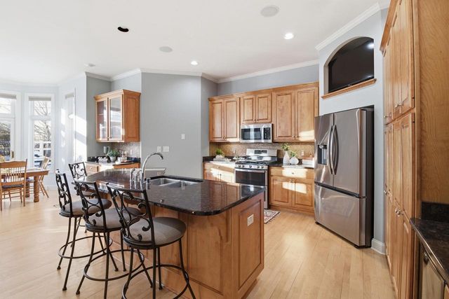 W132N6509 West View COURT, Menomonee Falls, WI 53051