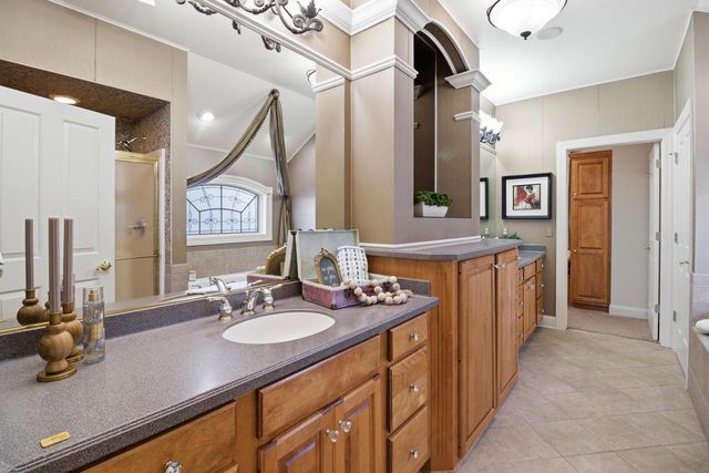 W132N6509 West View COURT, Menomonee Falls, WI 53051