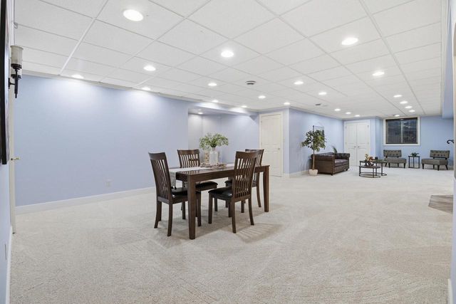 W132N6509 West View COURT, Menomonee Falls, WI 53051