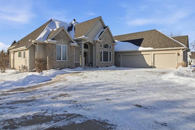 W132N6509 West View COURT, Menomonee Falls, WI 53051