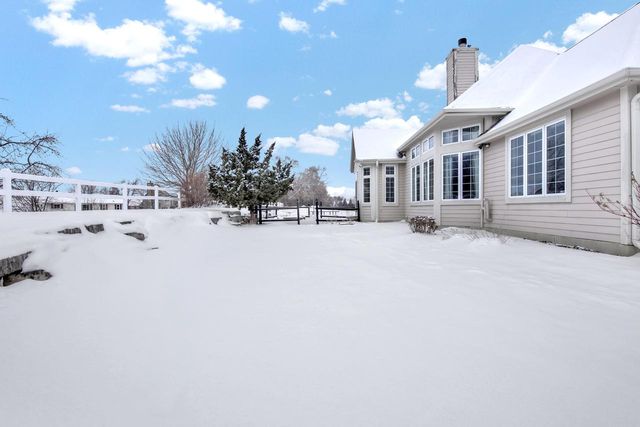 W132N6509 West View COURT, Menomonee Falls, WI 53051