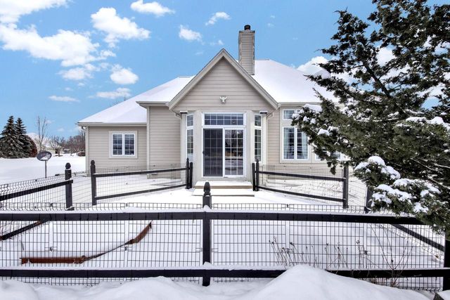 W132N6509 West View COURT, Menomonee Falls, WI 53051