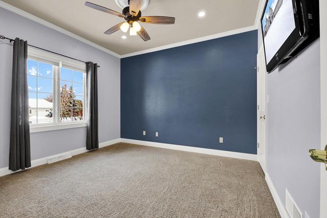 W132N6509 West View COURT, Menomonee Falls, WI 53051