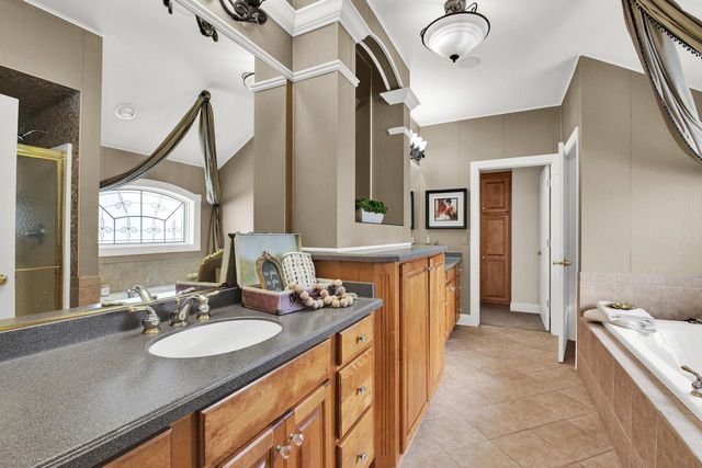 W132N6509 West View COURT, Menomonee Falls, WI 53051