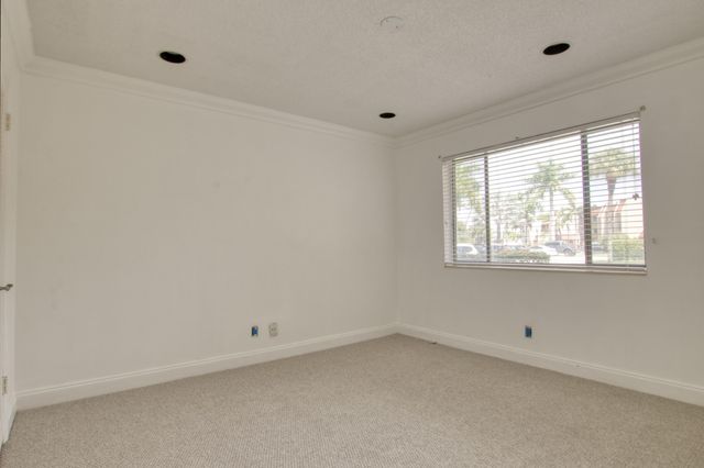 4489 Luxemburg Court 101, Lake Worth, FL 33467