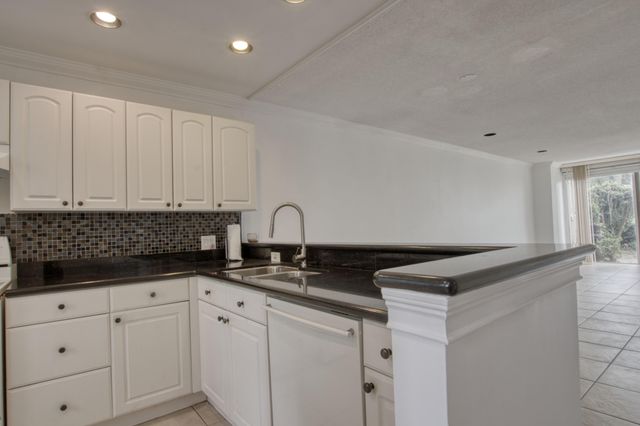 4489 Luxemburg Court 101, Lake Worth, FL 33467