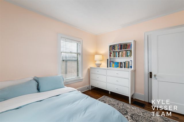 617 Rosewood Avenue, East Grand Rapids, MI 49506