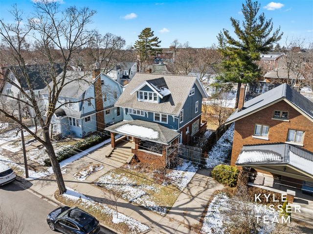 617 Rosewood Avenue, East Grand Rapids, MI 49506