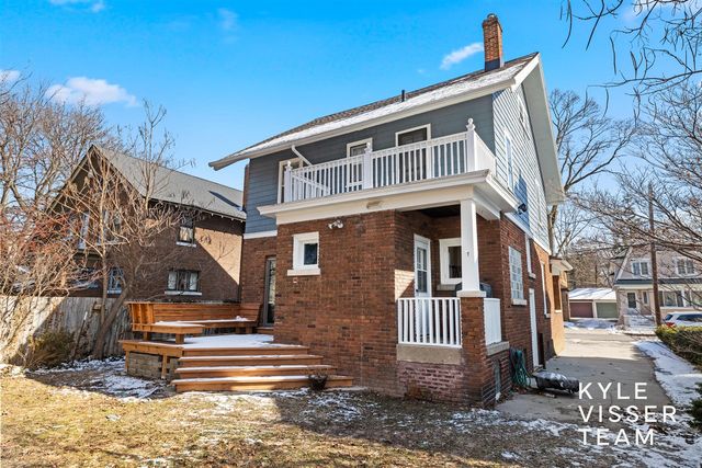 617 Rosewood Avenue, East Grand Rapids, MI 49506