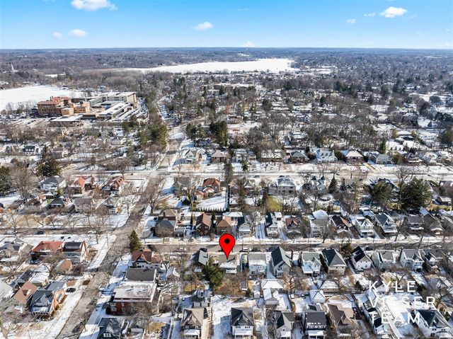 617 Rosewood Avenue, East Grand Rapids, MI 49506