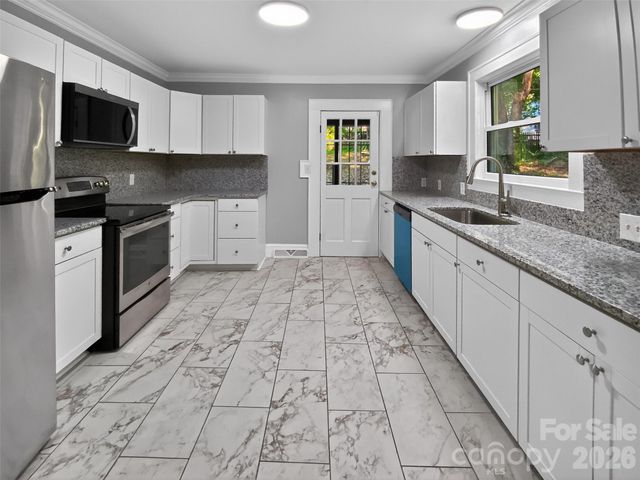 208 N 5th Street, Albemarle, NC 28001