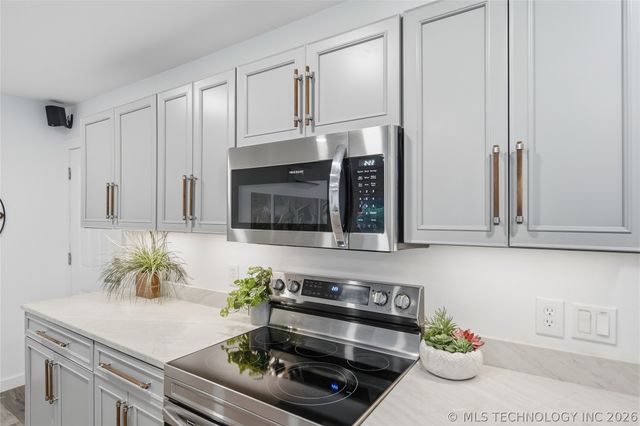 12425 S Gary Avenue, Jenks, OK 74037