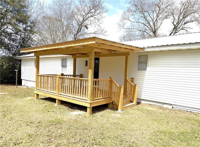 10219 Gulfcrest Road, Chunchula, AL 36521