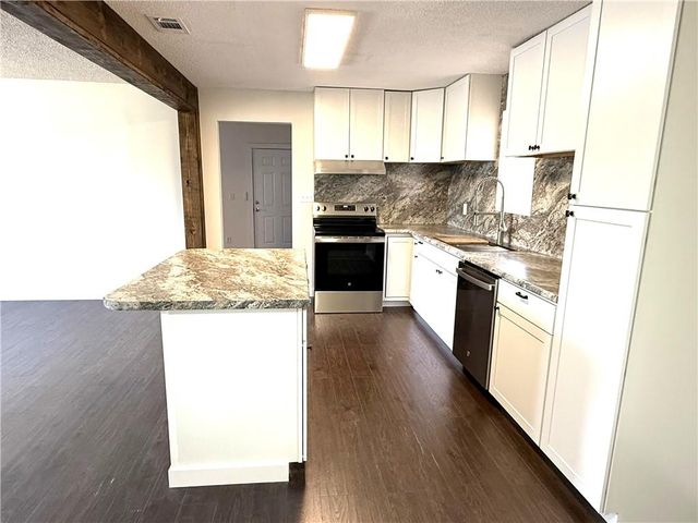 10219 Gulfcrest Road, Chunchula, AL 36521