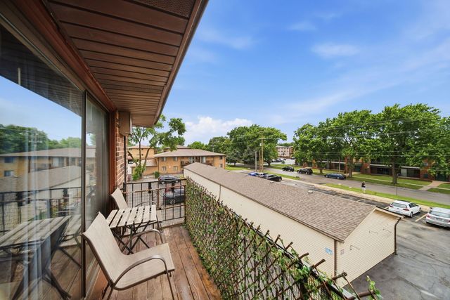 9812 Sayre Avenue 3E, Chicago Ridge, IL 60415