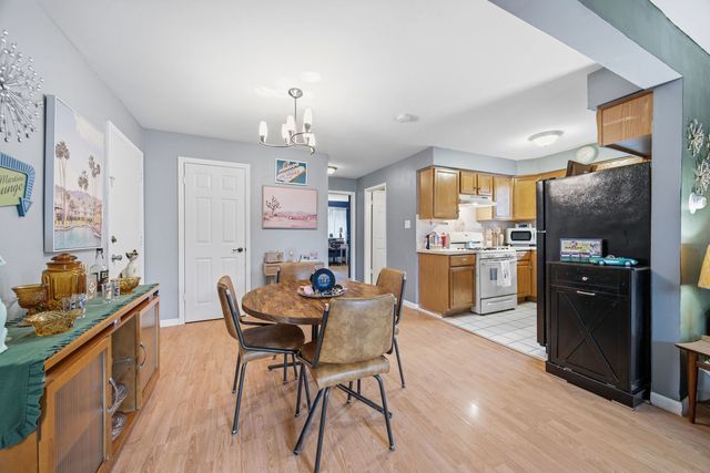 9812 Sayre Avenue 3E, Chicago Ridge, IL 60415