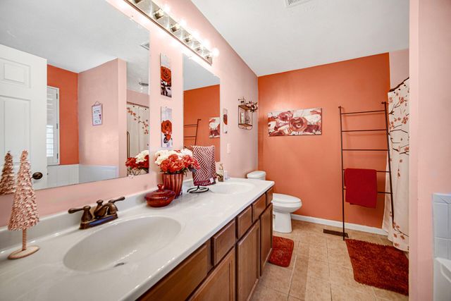 323 E 129th Place, Crown Point, IN 46307