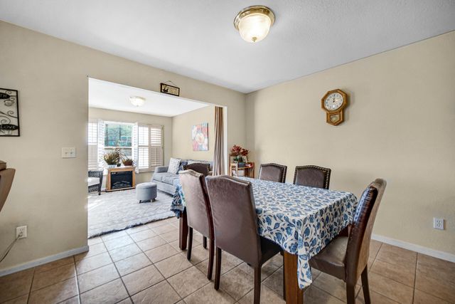 323 E 129th Place, Crown Point, IN 46307