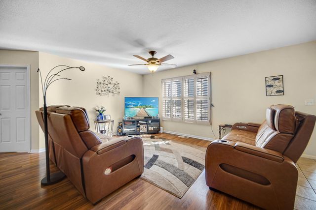 323 E 129th Place, Crown Point, IN 46307